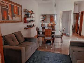 Bel�ssima Casa de 03 Quartos, 01 Su�te, �rea Gourmet com Fog