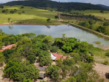 Fazenda Dupla Aptid�o 1.523 ha. Mun. de Padre Bernardo-GO